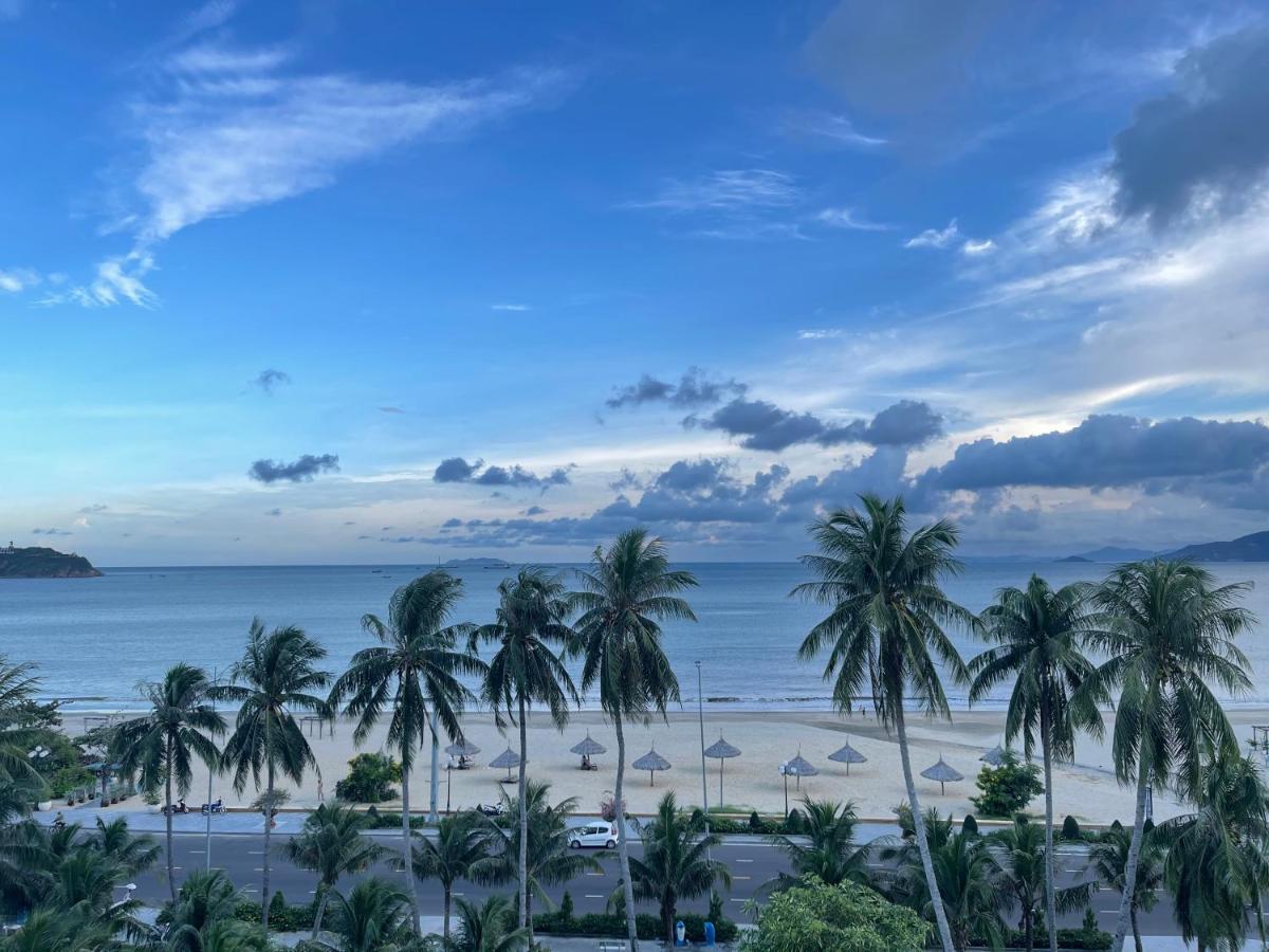 Y Linh Hotel Quy Nhon Buitenkant foto