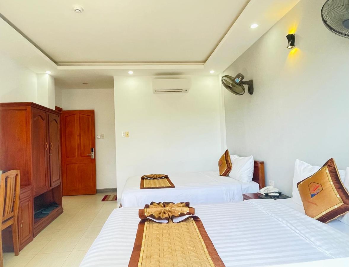 Y Linh Hotel Quy Nhon Buitenkant foto